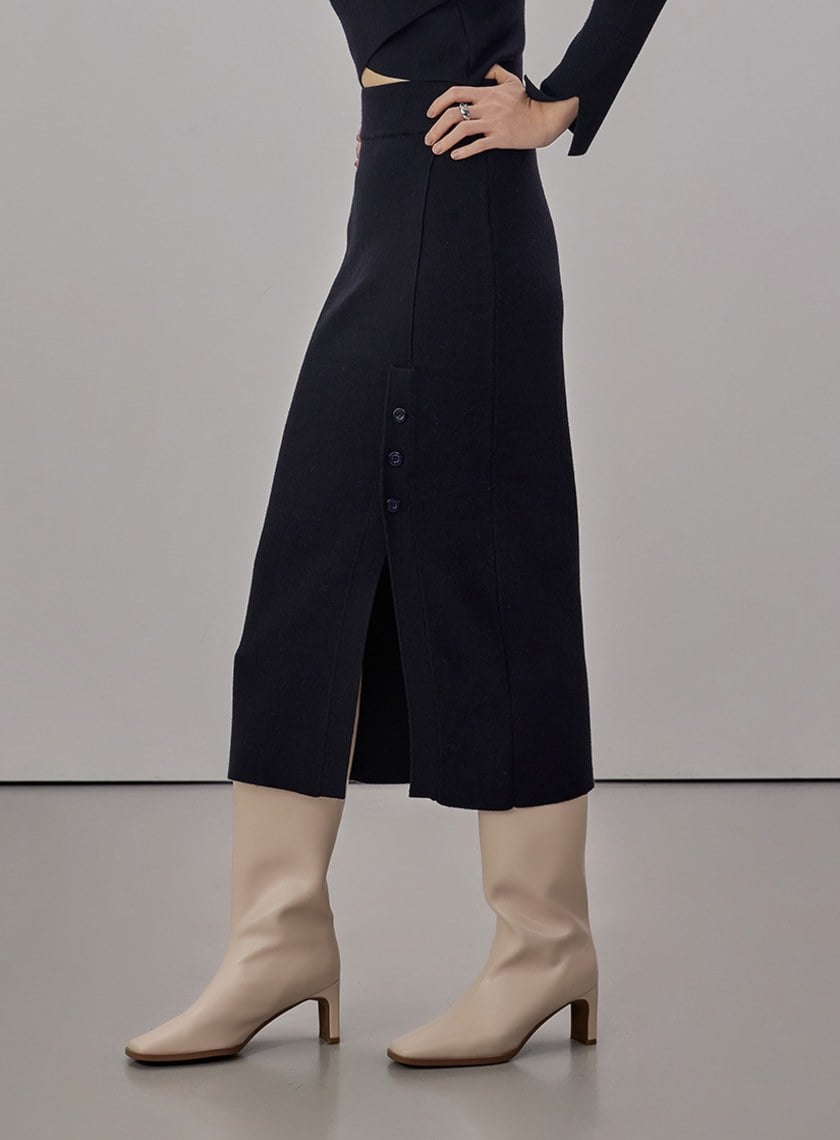 坑條合身針織開衩直筒裙